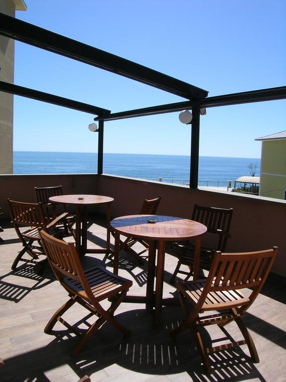 Albergo La Marina B&B Deiva Marina Buitenkant foto