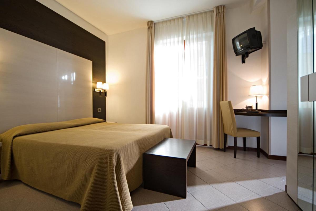 Albergo La Marina B&B Deiva Marina Buitenkant foto