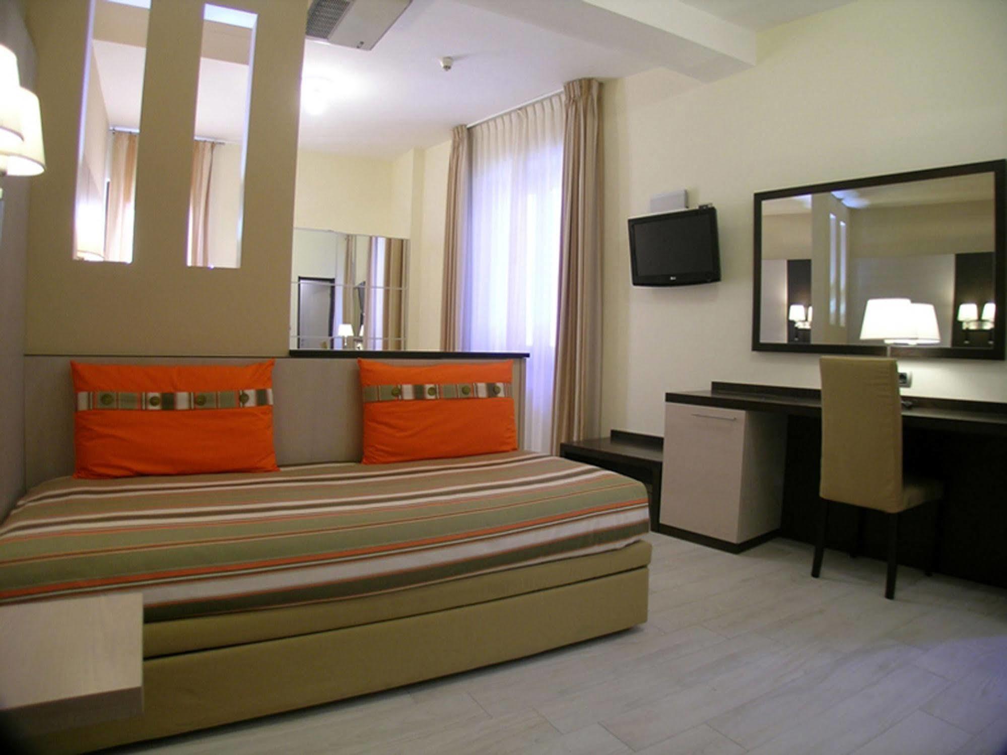 Albergo La Marina B&B Deiva Marina Buitenkant foto