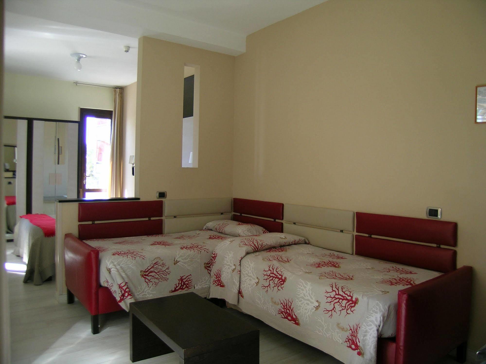 Albergo La Marina B&B Deiva Marina Buitenkant foto